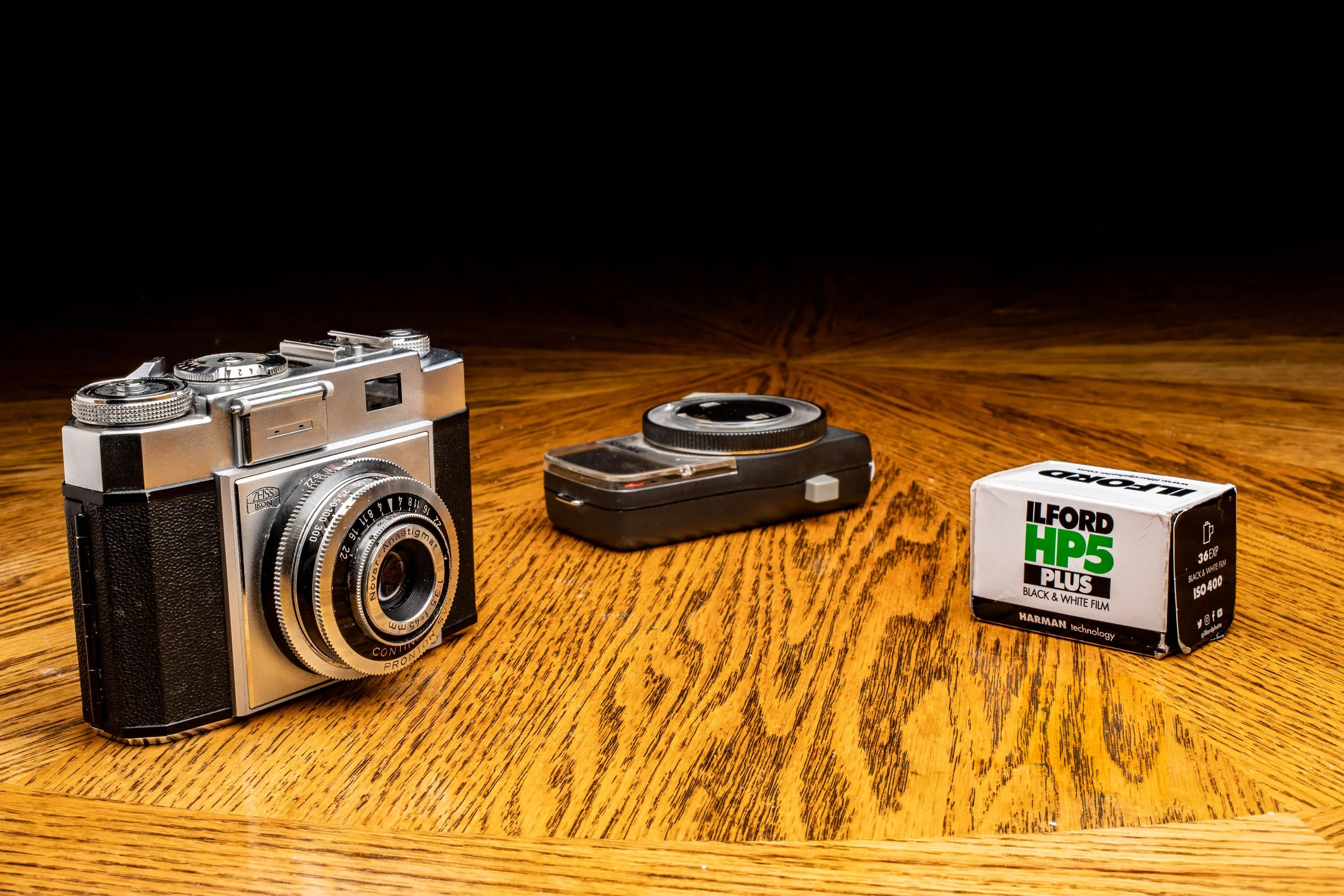 How shooting with Zeiss Ikon Contina made me realize I am spoiled